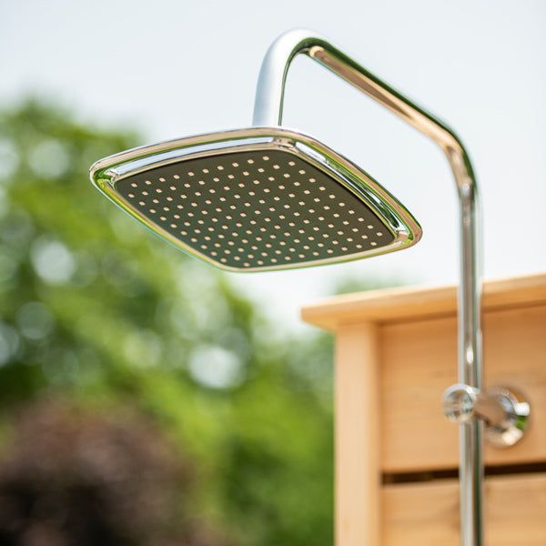 Leisurecraft Sierra Outdoor Shower - Cedar Pillar Detail