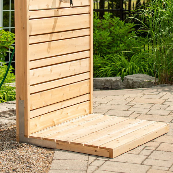 Leisurecraft Savannah Outdoor Shower - Door Detail